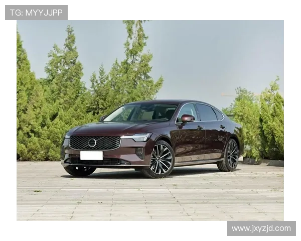 10万直降谁顶得住？沃尔沃S90五米大车8AT，安全性能真豪华